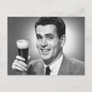 Mannen glas bier in studio B&W Briefkaart