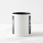 Mannen glas bier in studio B&W Mok (Midden)