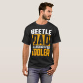 Mannen kever vader als een gewone vader maar coole t-shirt (Voorkant volledig)