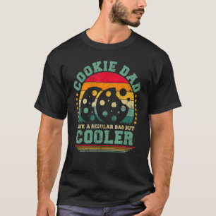 Mannen Koekjesvader als een gewone vader, maar koe T-shirt
