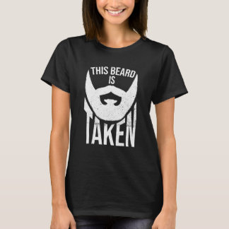 Mannen met een deeg die deze baard vergeeft, worde t-shirt