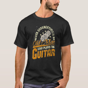 Mannen muziek onderschat nooit een oud Man dat spe T-shirt