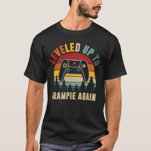 Mannen niveau omhoog naar Grampie opnieuw Video Ga T-shirt