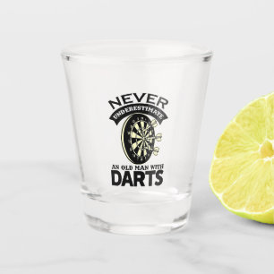 Mannen Onderschat nooit een oud man met darmen Shot Glas