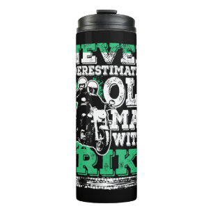 Mannen onderschatten nooit een oud Man met een tri Thermosbeker