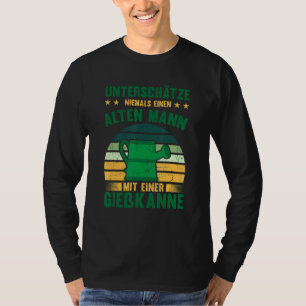 Mannen onderschatting Nooit een oud Man met water T-shirt