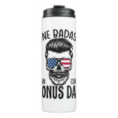 Mannen One Badass Bonus Stap Dad Funny Gift Birthd Thermosbeker (Voorkant)