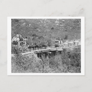 Mannen op Wagon Wave en Tip Petten op Fotograaf Briefkaart