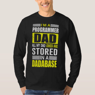 Mannen programmeur pap Jokes wordt opgeslagen in e T-shirt