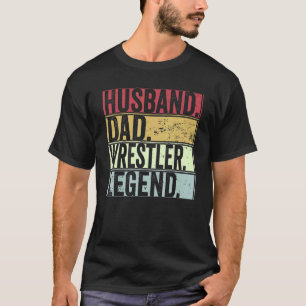 Mannen regeerder pap wrestler legde de vader voor t-shirt