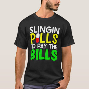 Mannen slingin pillen om de Bills Pharmacy Techno T-shirt