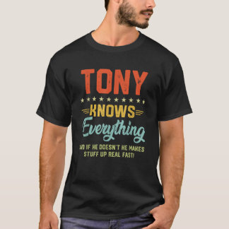 Mannen Tony weet alles grappige naam gepersonalise T-shirt