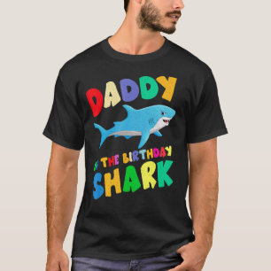 Mannen vader van de haaienziekte paps die beroemd t-shirt