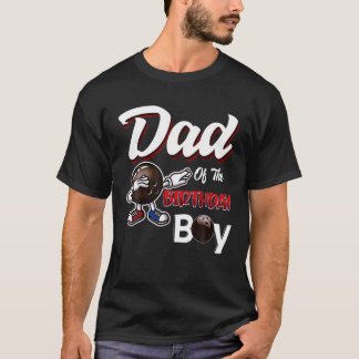 Mannen vader van de jongen van de geboorte die een t-shirt