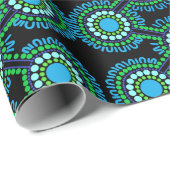 Mannen verzamelen cadeaupapier (Rol Hoek)