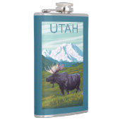 Mans met MountainUtah Heupfles (Rechts)