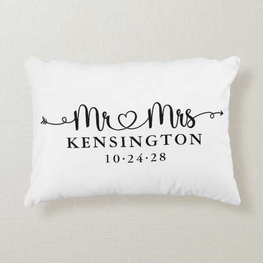 Manuscript Typography Custom Mr Mrs Wedding Photo Accent Kussen (Voorkant)