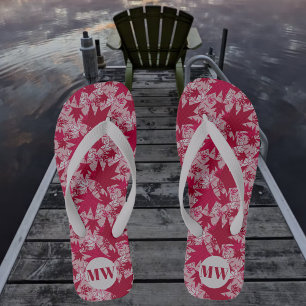 Maple bladeren op roze achtergrond teenslippers