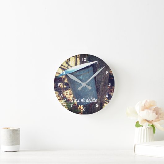 Maple Syrup Sap Bucket on Tree (aangepast) Ronde Klok (Huis)