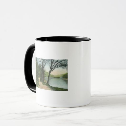 Maplewood Park Indian Trail Mok (Voorkant links)