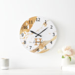 Marbre blanc élégant Gold Foil Nom du monogramme<br><div class="desc">Luxueux Marbre blanc Élégant Or Huile Monogramme Monogramme Nom Grande horloge</div>