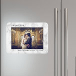 Marbre blanc moderne Merci de Parties scintillant<br><div class="desc">Faux marbre blanc tendance et moderne avec cadre en parties scintillant argentée merci aimant photo. Pour une personnalisation plus avancée de cette conception,  cliquez sur le lien "Customiser plus loin". Des articles correspondants sont également disponibles.</div>