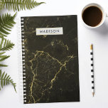 Marbre d'or noir affaires personnalisées<br><div class="desc">Améliorez votre organisation avec ce luxueux planificateur d'affaires personnalisé en marbre noir et or. Parfait pour les femmes qui apprécient les designs élégants et modernes, ce planificateur combine la beauté intemporelle du marbre à la fonctionnalité pratique. La salle de motif en marbre noir et or ajoute une touche de glamour...</div>