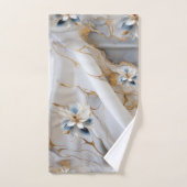 Marbre d'or sur soie ivoire avec fleurs d'arty (Serviette à main)