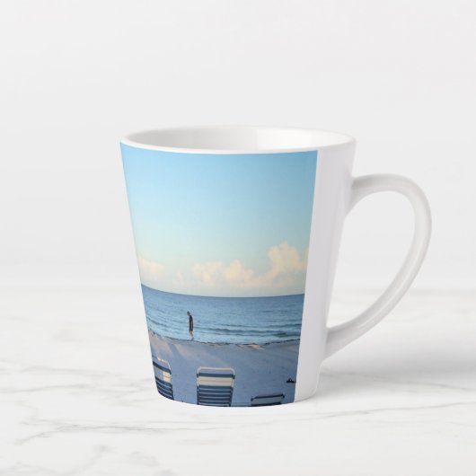 Marche tranquille Latte Mug (Droite)
