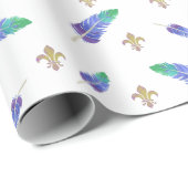 Mardi Gras Feathers en Fleur de Lis Pattern Cadeaupapier (Rol Hoek)