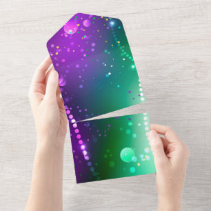 Mardi Gras Festive Paarse Achtergrond All In One Uitnodiging