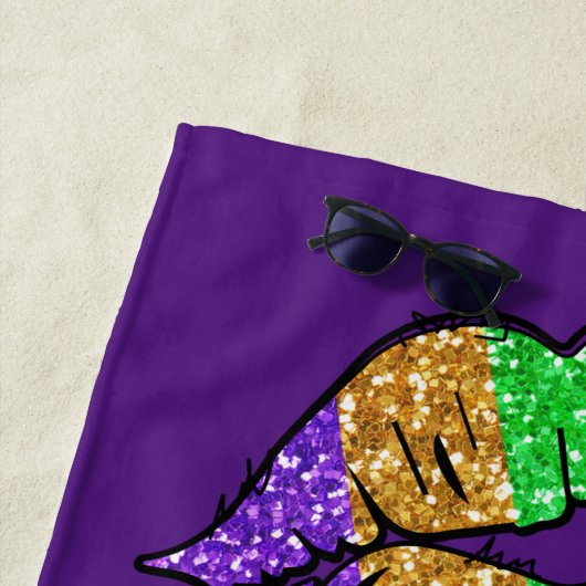 Mardi Gras Kiss Beach Towels Strandlaken (In situ)