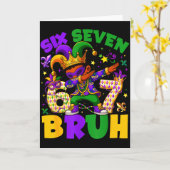 Mardi Gras Six Seven 67 Bruh Meme Dabbing Leprecha Kaart (Gele Bloem)
