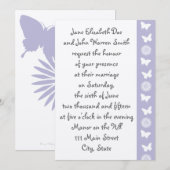Marguerites et papillons dans Lavender Invitation (Devant / Derrière)