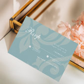Mariage bleu blanc en damas classique RSVP