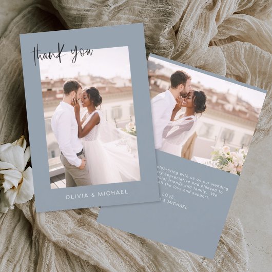 Mariage bleu poussiéreux Merci photo minimaliste