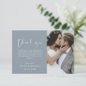 Mariage bleu poussiéreux Merci photo minimaliste (Debout devant)