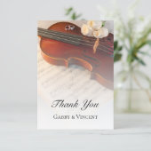 Mariage classique violon et roses blanches Merci  (Debout devant)