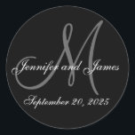 Mariage Date Prénoms Monogramme initial Sticker<br><div class="desc">Sceau d'enveloppe personnalisé. Noir blanc et gris, date mariage, prénoms et autocollant monogramme initial. Conception par Elke Clarke ©2008. Un sceau d'enveloppe pour vos invitations de mariage ou un étiquette pour vos faveurs de mariage ou des sacs sucrés mariages ou des boîtes à gâteaux mariages. Personnalisez avec vos noms de...</div>
