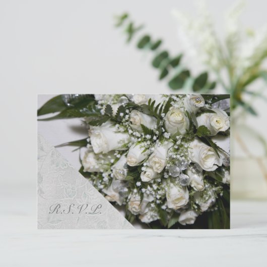 Mariage de bouquet de roses blanches RSVP (Debout devant)