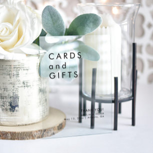 Mariage De Cartes Et Cadeaux Minimalistes Modernes