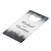 Mariage de la nature de la forêt d'épinette brune (Dos Angle)