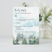 Mariage d'hiver pins neige arbres RSVP carte (Debout devant)