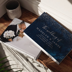Mariage élégant avec paillettes bleu marine