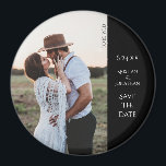 Mariage élégant moderne Enregistrer la date Magnet<br><div class="desc">Envoyez à vos invités un plaisir de longue durée avec cette sauvegarde l'aimant circulaire date.</div>