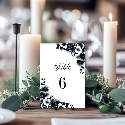 Mariage floral noir et blanc Numéro de table
