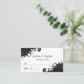 Mariage floral noir et blanc Table Place Cartes (Debout devant)