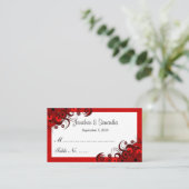 Mariage floral rouge et blanc Table Place Cartes (Debout devant)