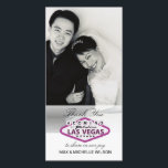 Mariage Merci de Las Vegas Carte photo (rose)<br><div class="desc">Veuillez le personnaliser avec votre propre photo et texte, ou le customiser plus loin si vous avez besoin de changer la disposition, la police, la couleur de police, la taille de police... Ce jeu de couleurs rose chaud (fuschia) est fait à la demande du client, si vous avez besoin d'un...</div>