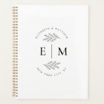 Mariage Moderne Minimaliste Élégant Chic<br><div class="desc">Composé de la typographie sans serif et serif. Le tout sur fond de blanc pur. Ces éléments sont modernes,  simples et chics. Il est conçu par White Paper Birch Co. exclusif pour Zazzle. Disponible ici : http://www.zazzle.com/store/whitepaperbirch</div>